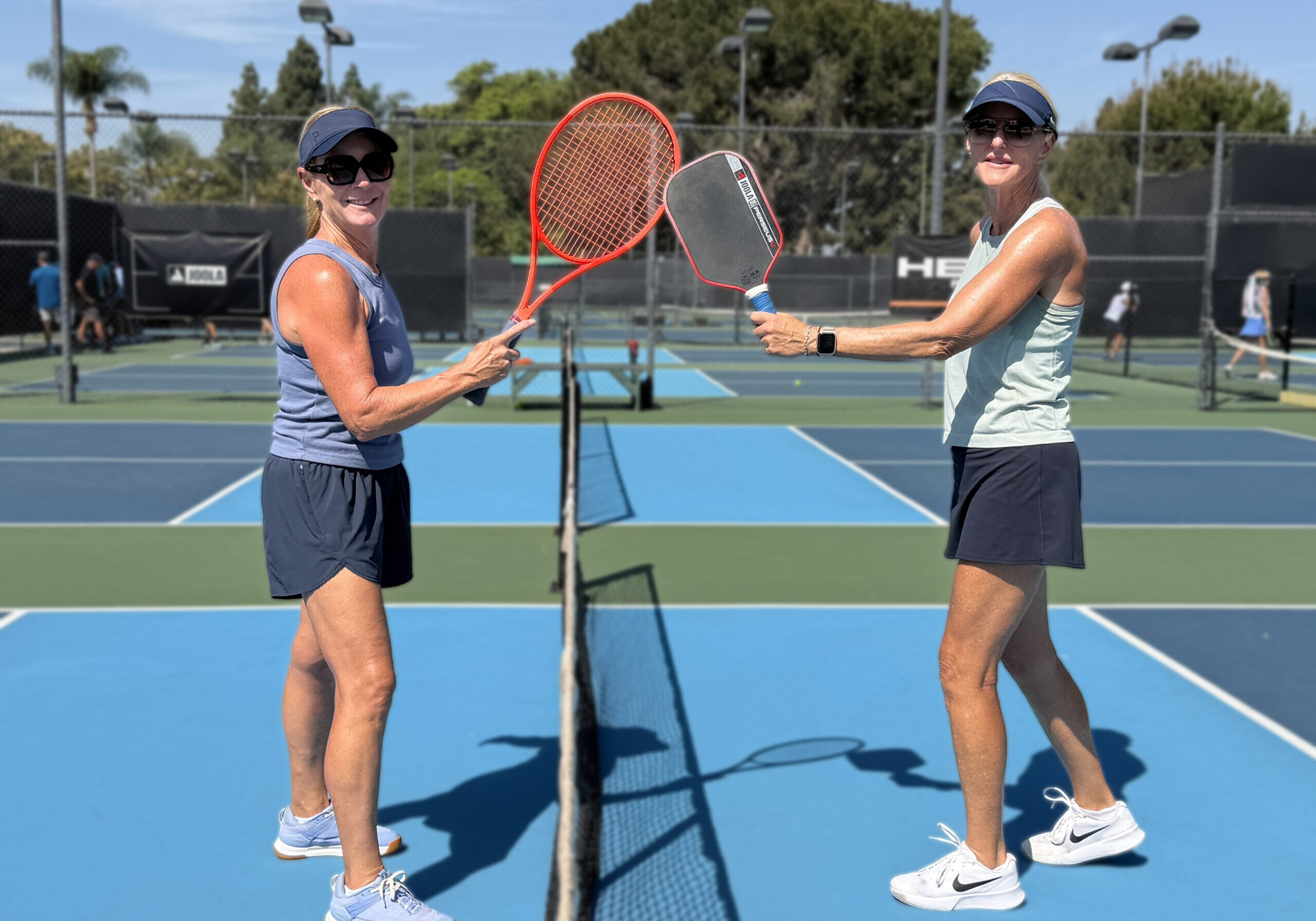 Dueling paddle racquets final